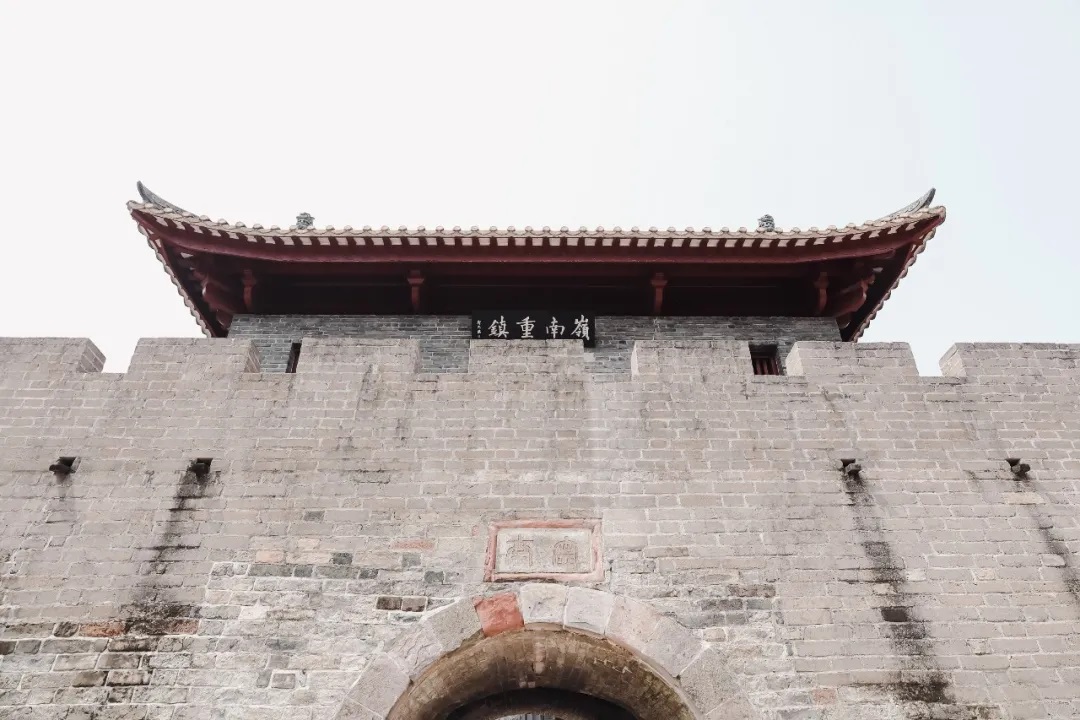 南头古城门楼